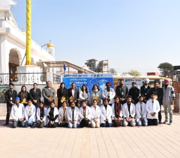  CGC Mohali's (Jhanjeri) Naya Savera Foundation Successfully Hosts Medical Camp at Gurudwara Sahib
