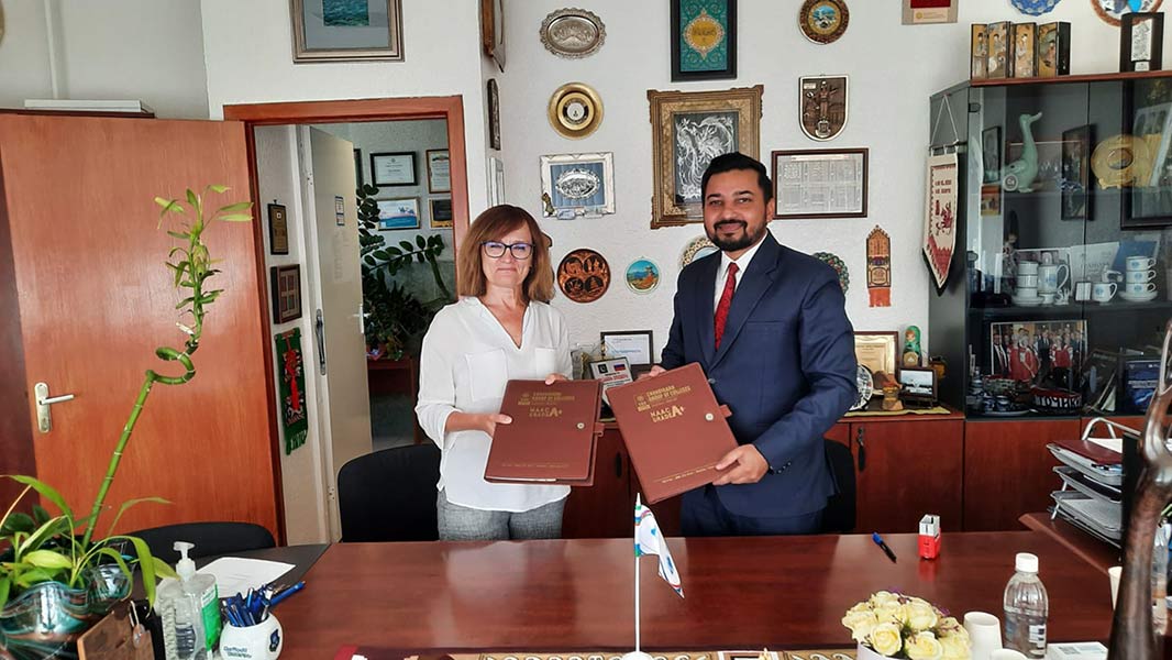 FOSTERING ACADEMIC COLLABORATIONS 